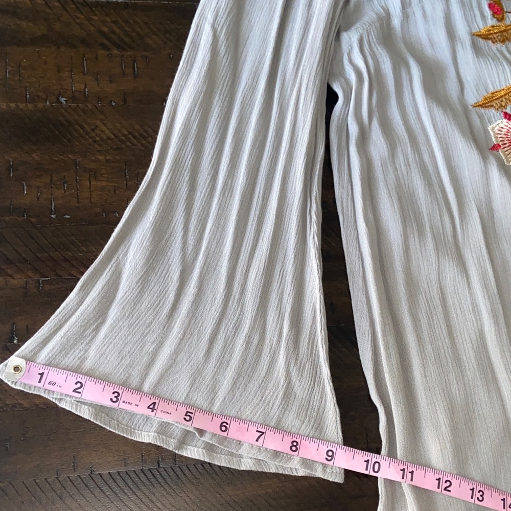 Embroidered Gray Women's Dress with bell sleeves. Jodifl, size S - Picture 11 of 15